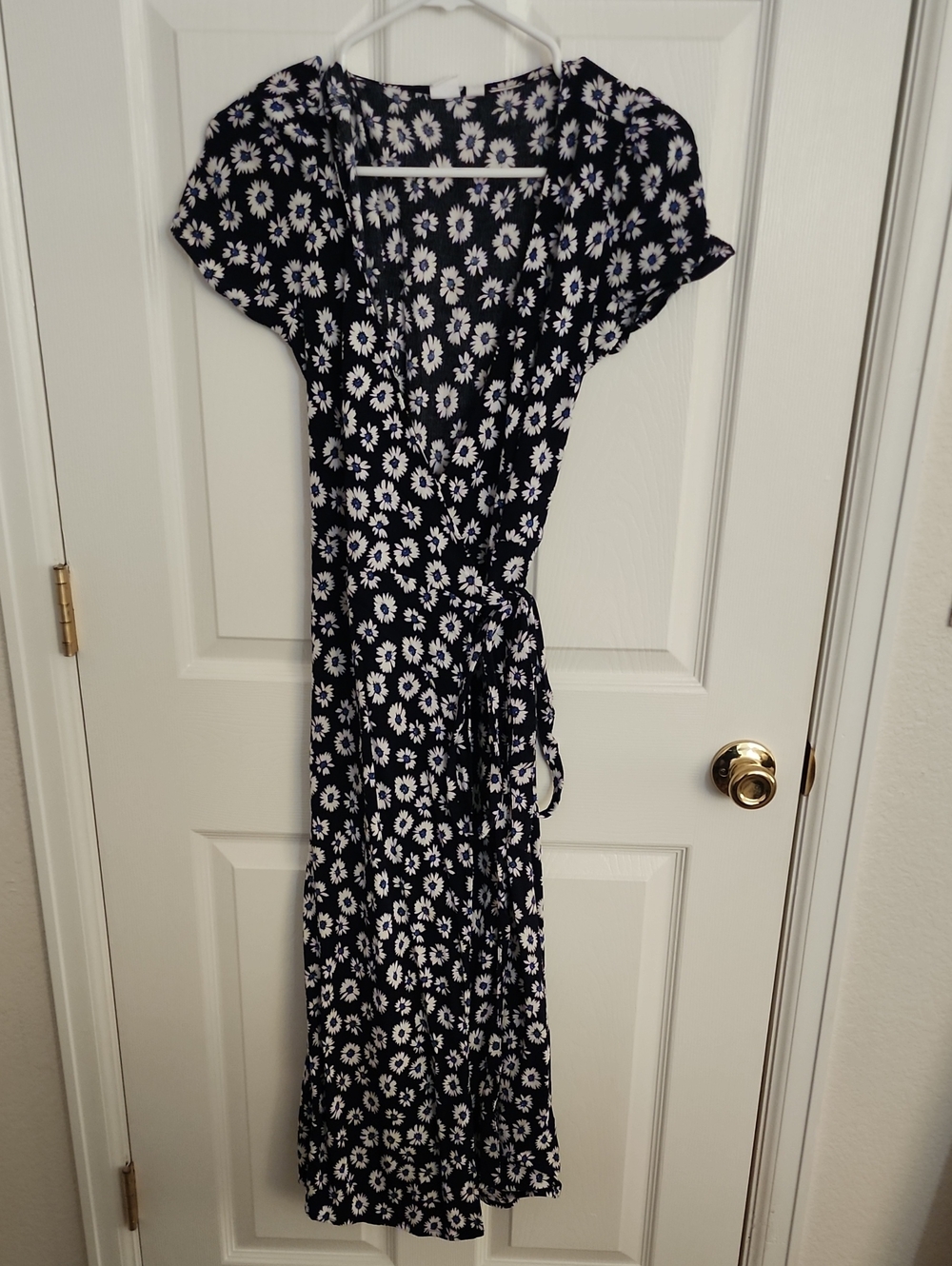 GAP Navy Floral Wrap Dress with White Daisy Print
